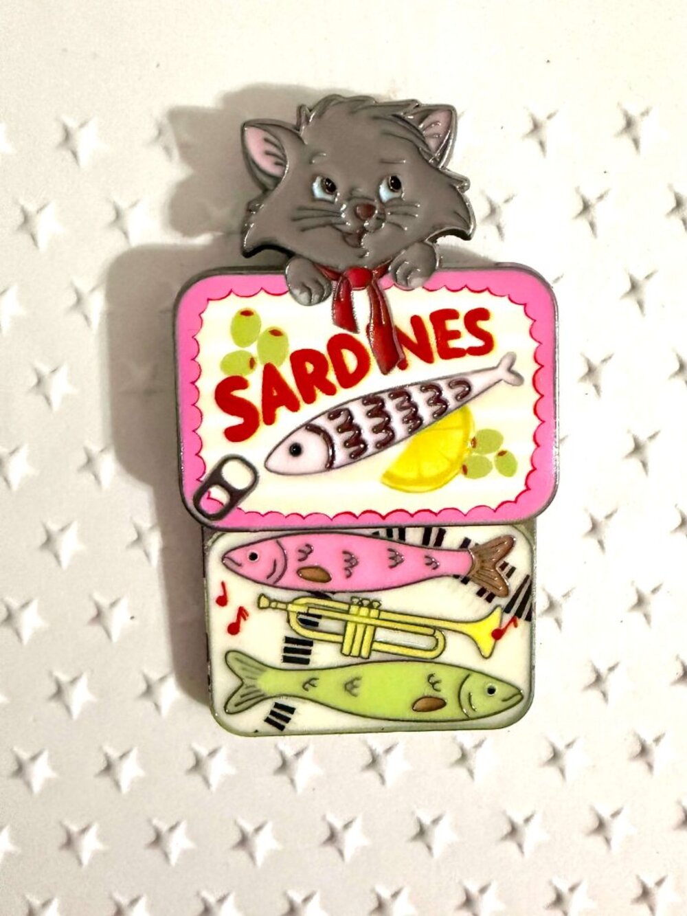 Berlioz Disney Cats Sardine Can Hot Topic Mystery Slider Pin Aristocats